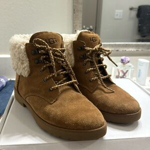 UGG- Romely Heritage Lace